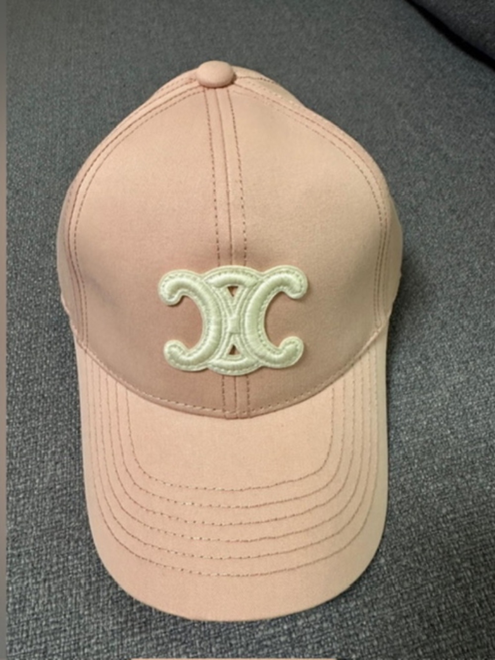 Celine hat